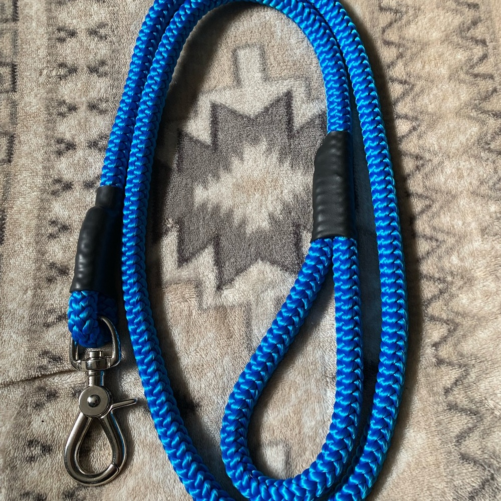 Custom made rope dog leash